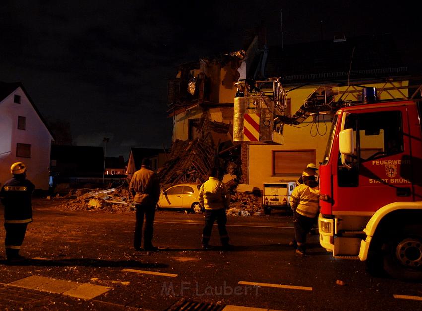 Hausexplosion Bruehl bei Koeln Pingsdorferstr P134.JPG